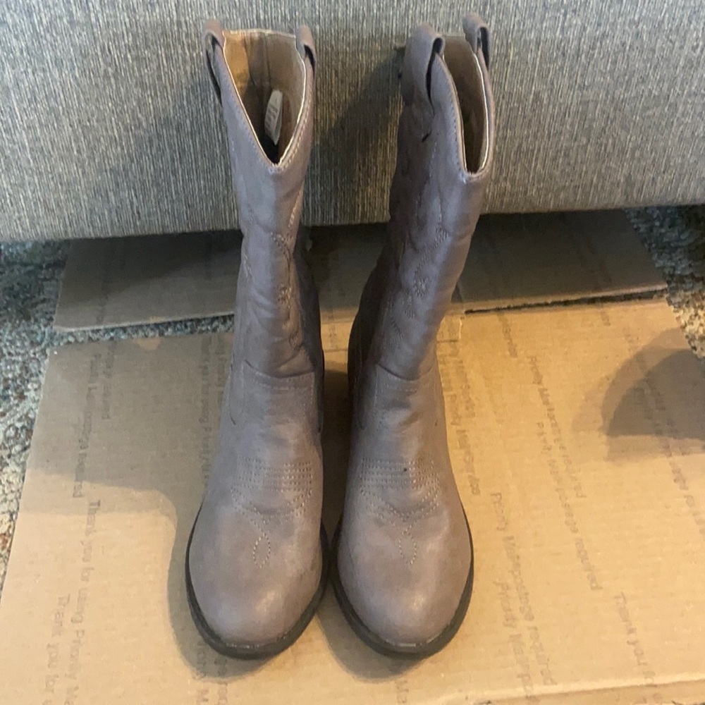 Girls cowboy boots